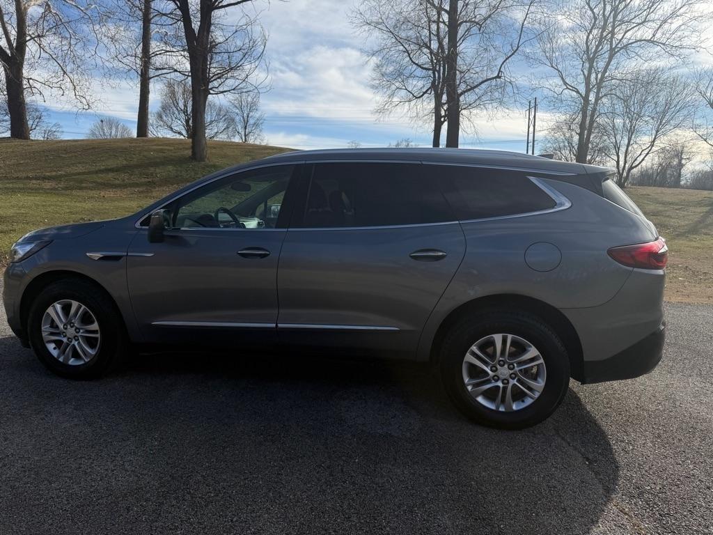 Buick Enclave Essence AWD 2018