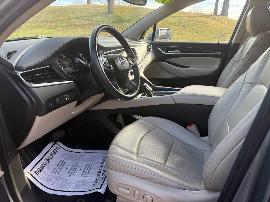 Buick Enclave Essence AWD 2018