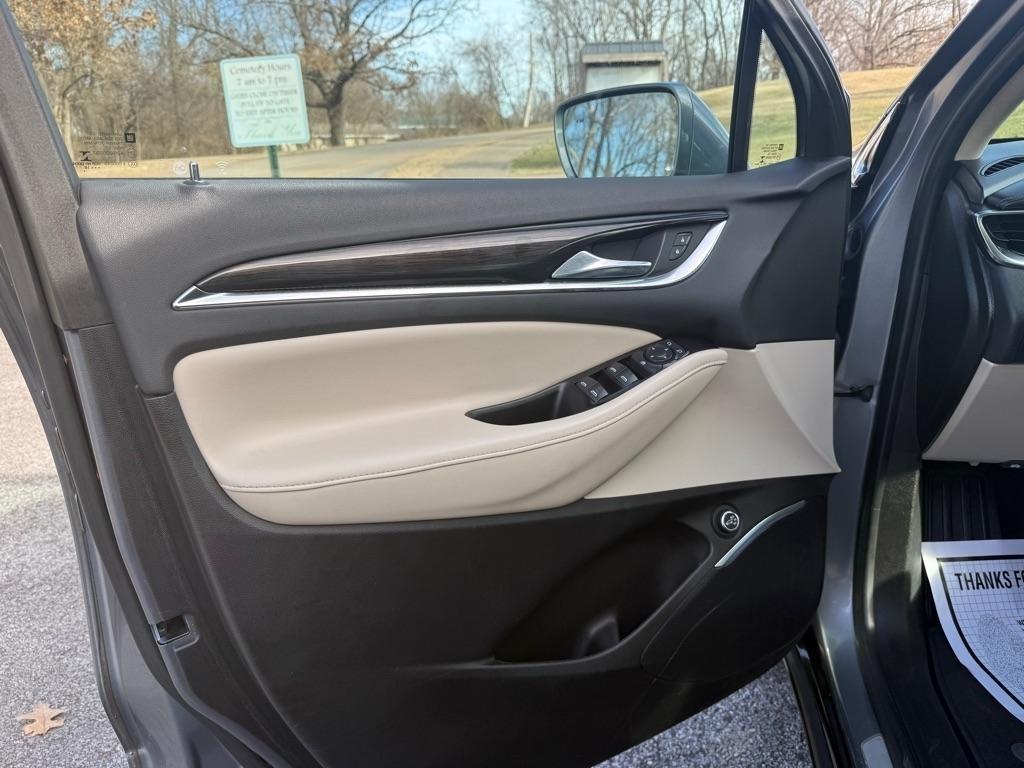 Buick Enclave Essence AWD 2018