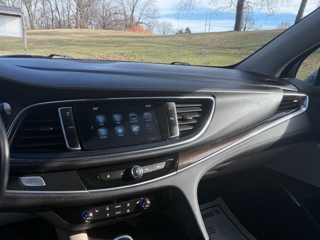 Buick Enclave Essence AWD 2018