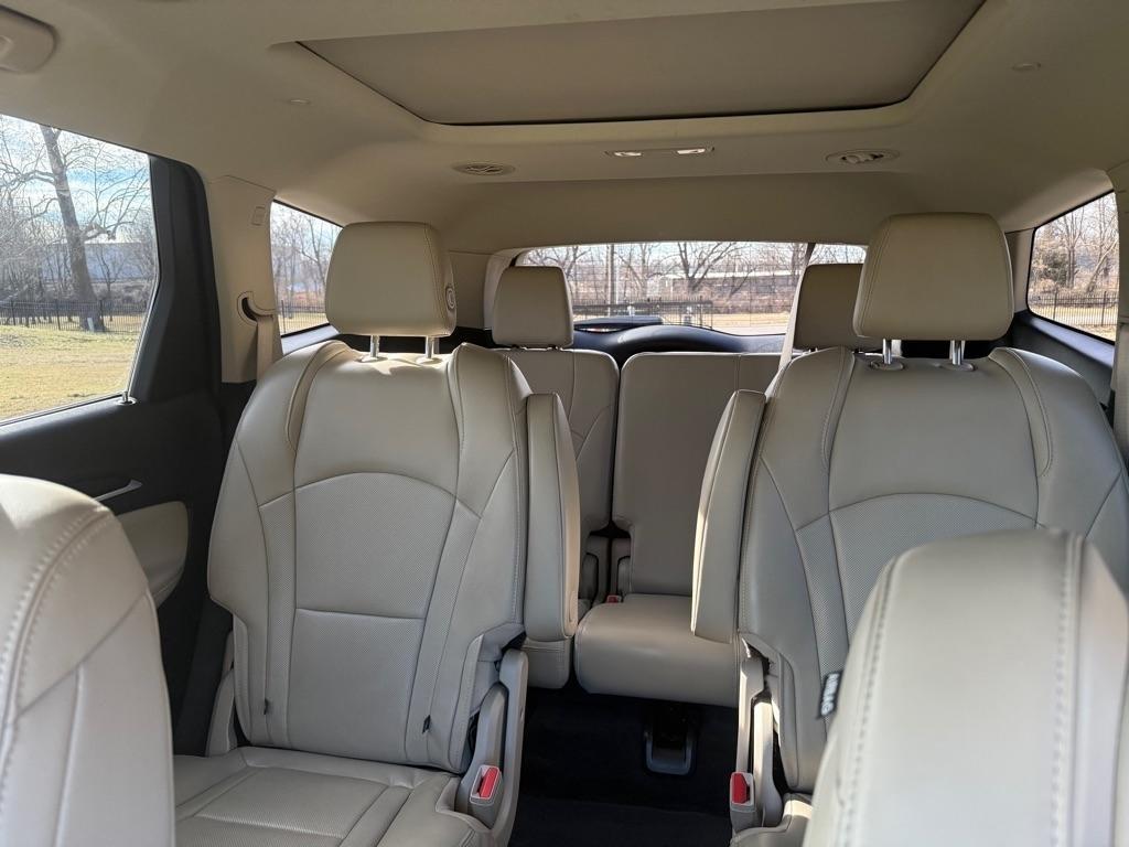 Buick Enclave Essence AWD 2018