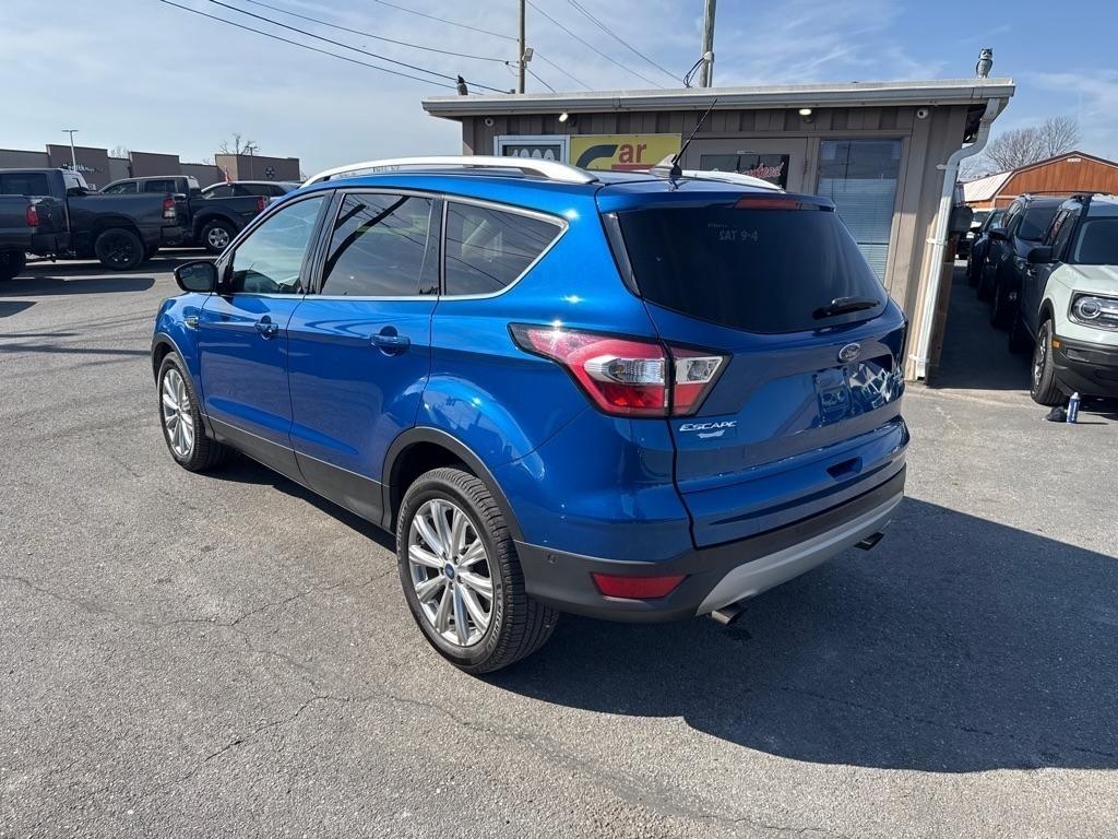 Ford Escape Titanium 4WD 2018