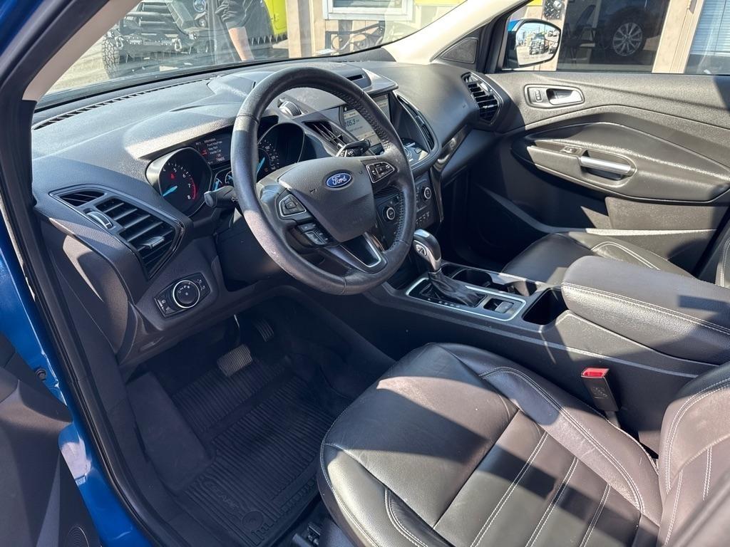 Ford Escape Titanium 4WD 2018