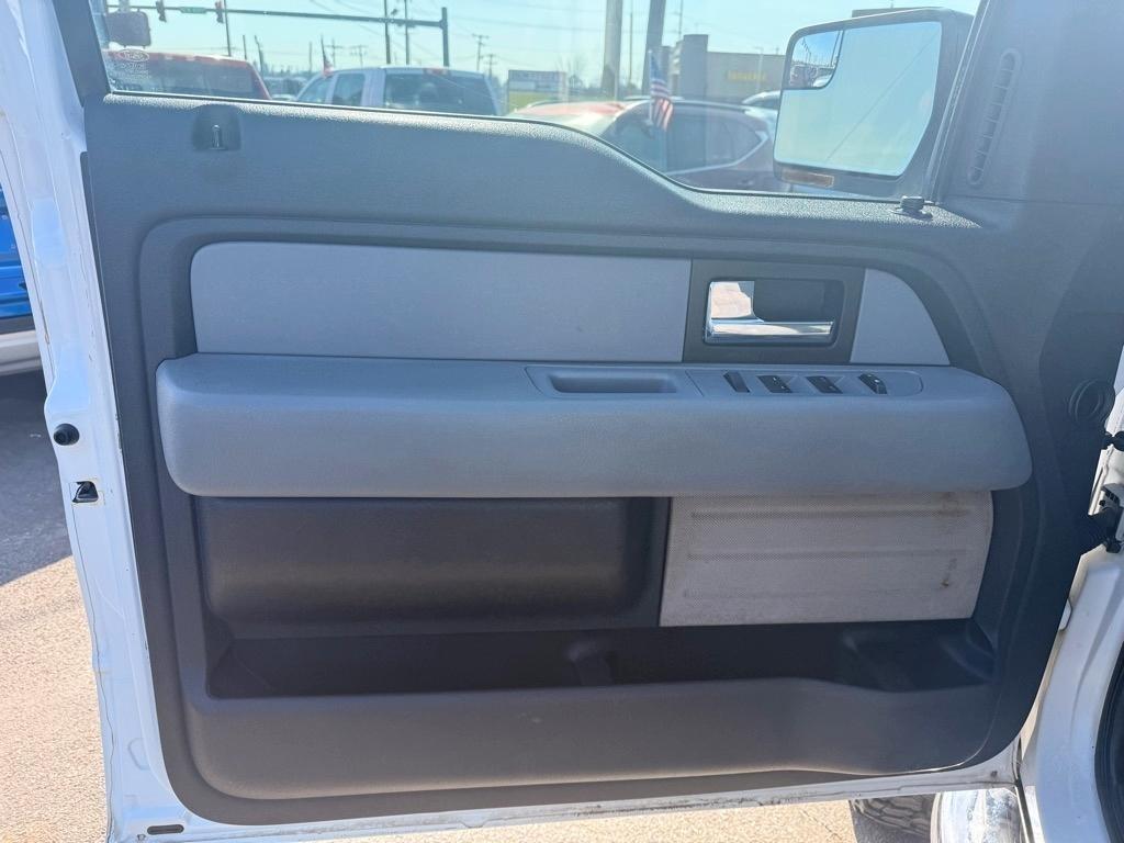 Ford F-150 XL SuperCrew 5.5-ft. Bed 4WD 2014