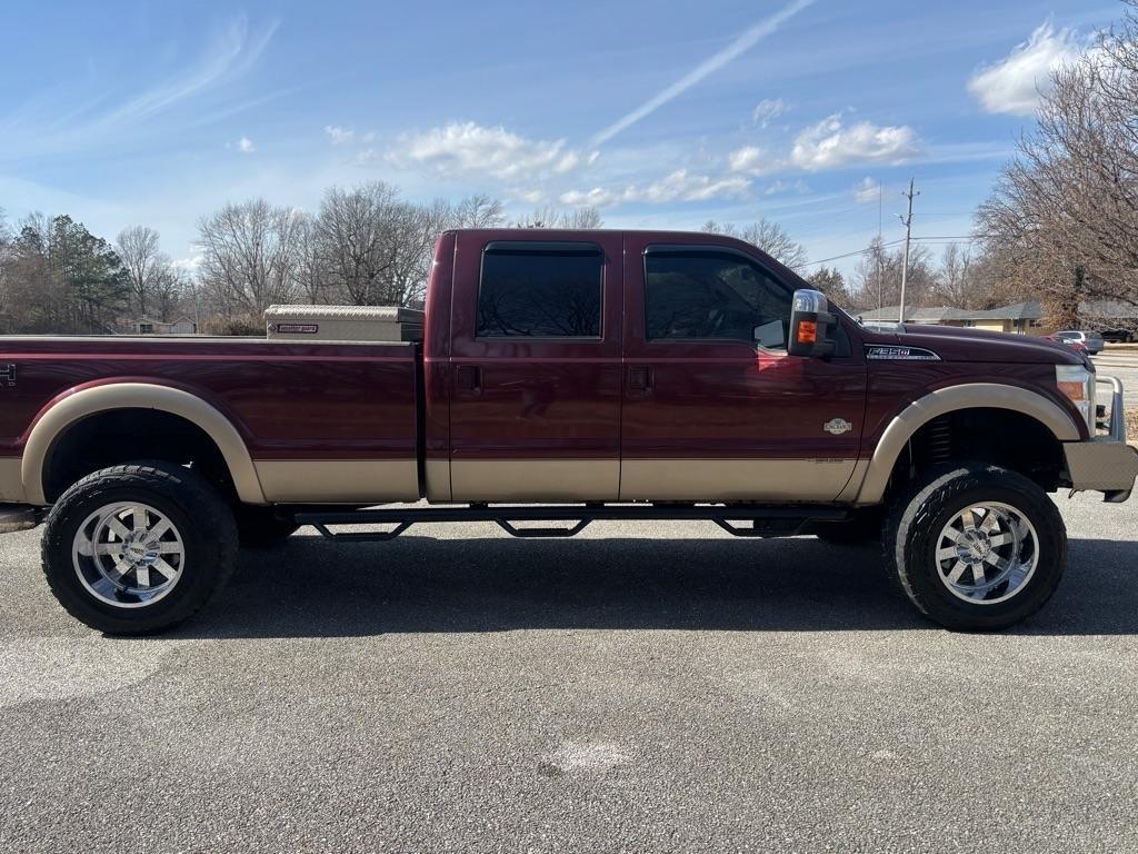 Ford F-350 SD XL Crew Cab 4WD 2011