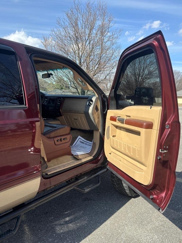 Ford F-350 SD XL Crew Cab 4WD 2011