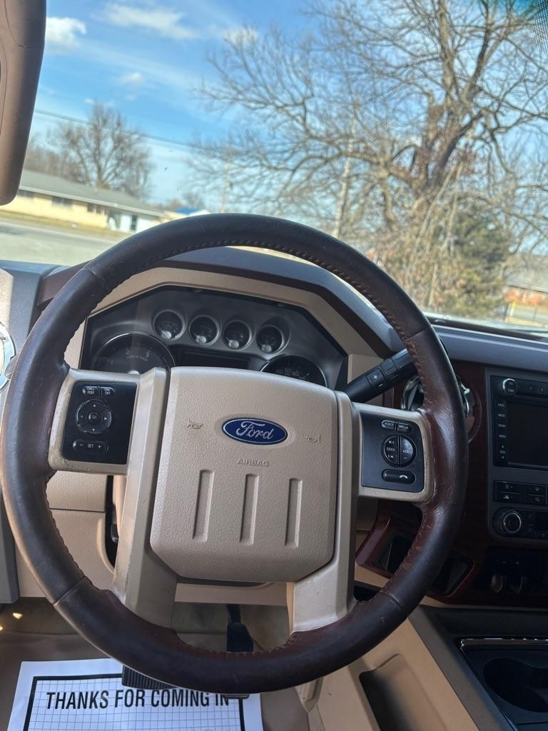 Ford F-350 SD XL Crew Cab 4WD 2011