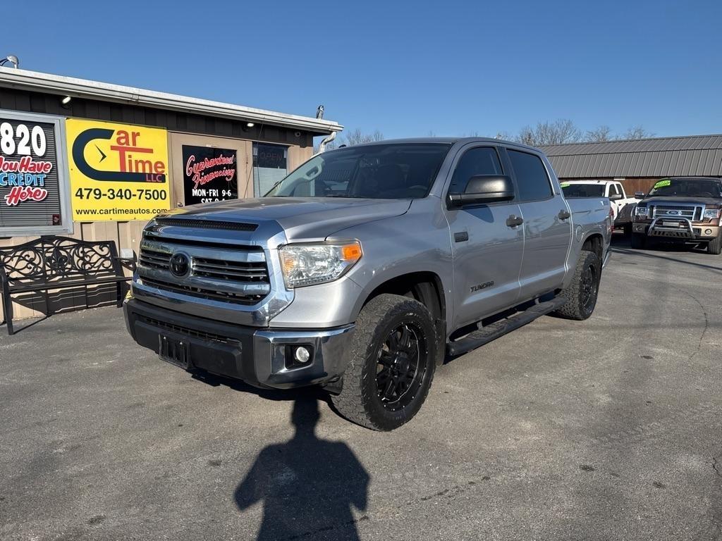 Toyota Tundra SR5 5.7L V8 FFV CrewMax 2WD 2017