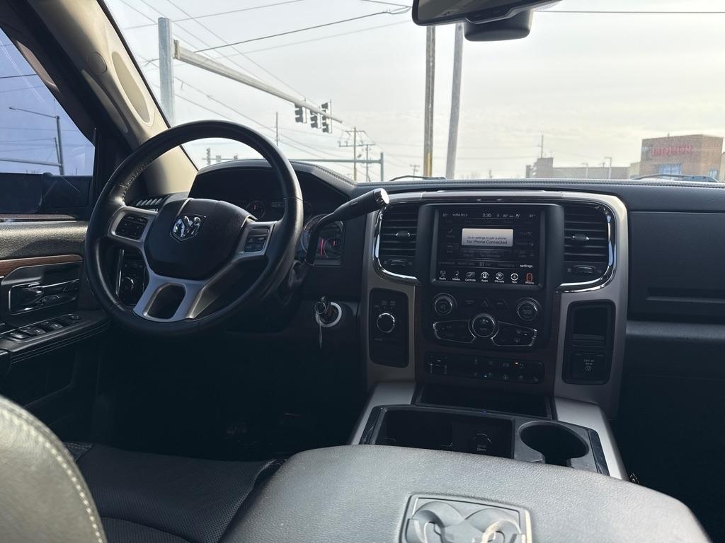 RAM 2500 Laramie Mega Cab 4WD 2014