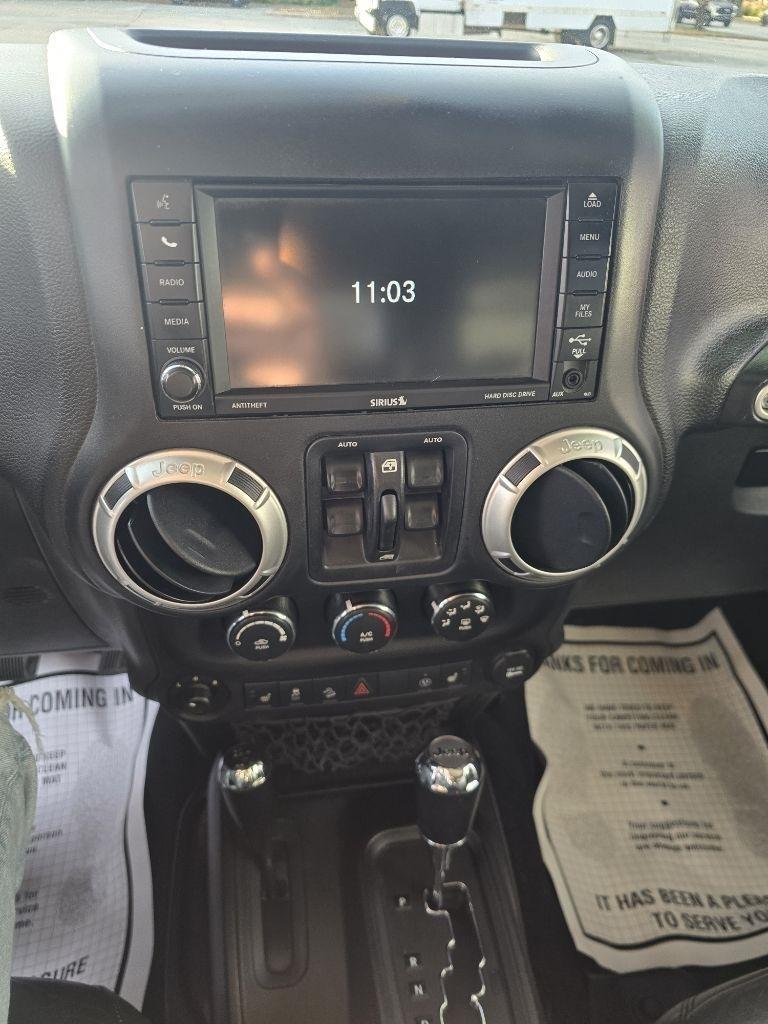 Jeep Wrangler Unlimited Unlimited Sahara 4WD 2016