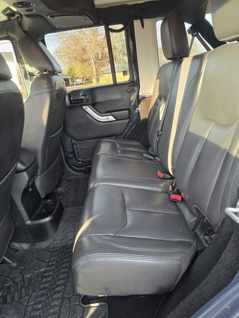 Jeep Wrangler Unlimited Unlimited Sahara 4WD 2016