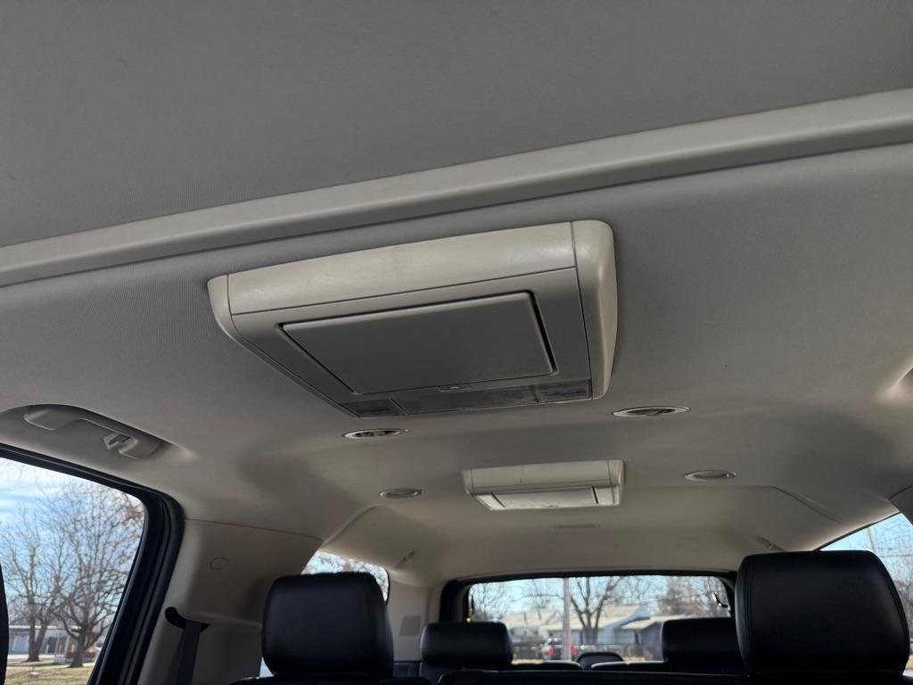 Chevrolet Suburban LTZ 1500 4WD 2013