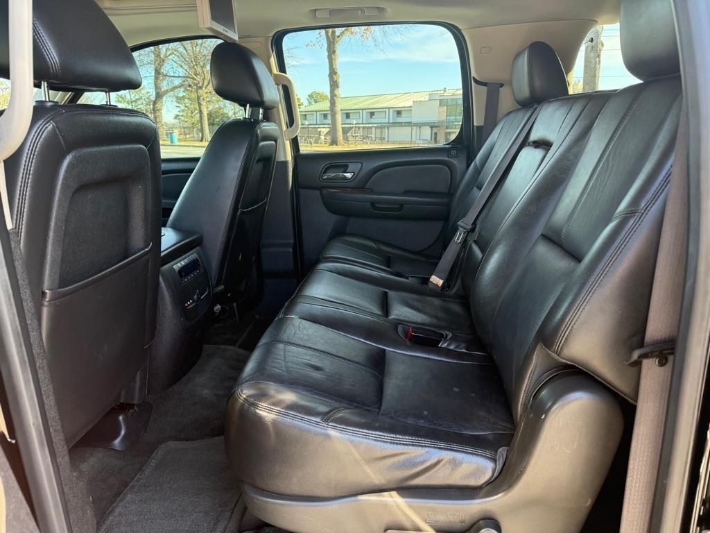 Chevrolet Suburban LTZ 1500 4WD 2013