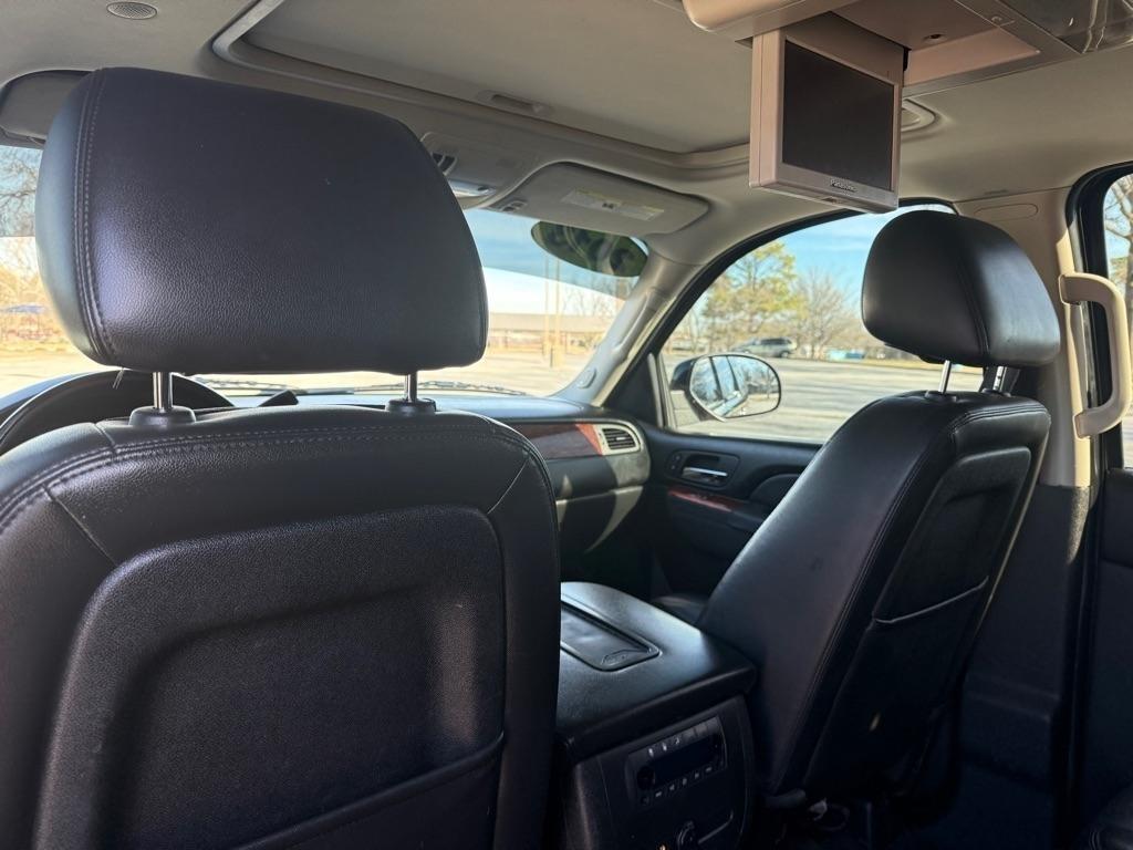 Chevrolet Suburban LTZ 1500 4WD 2013