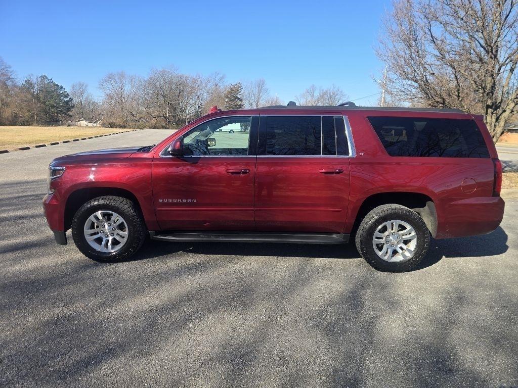 Chevrolet Suburban LT 4WD 2019
