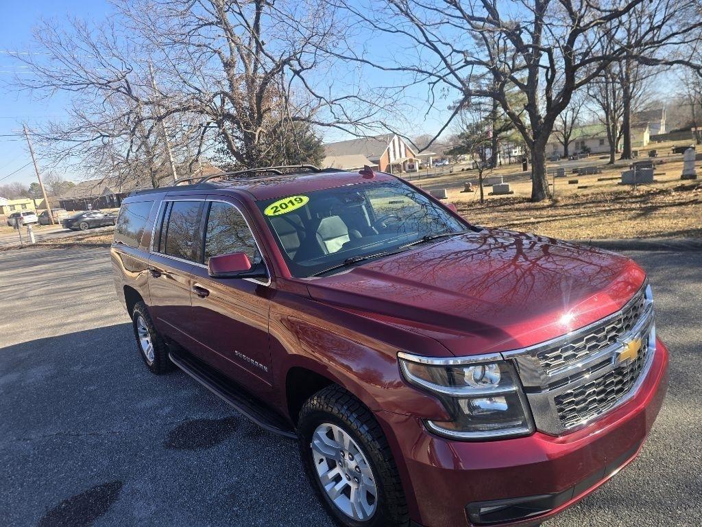 Chevrolet Suburban LT 4WD 2019