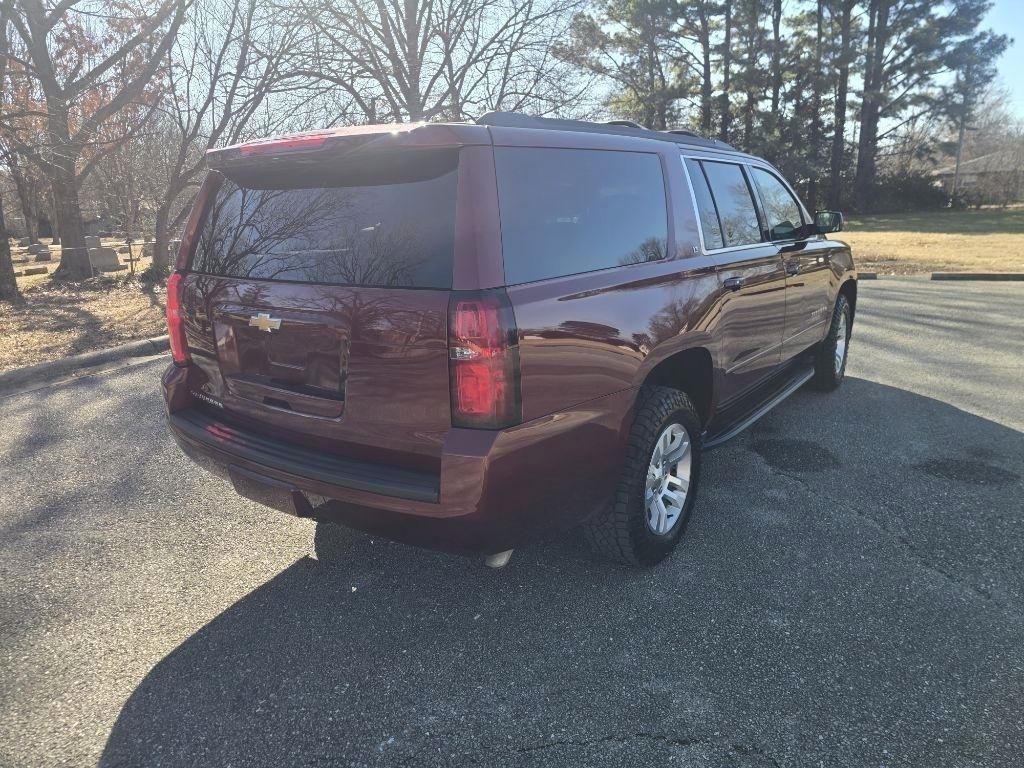 Chevrolet Suburban LT 4WD 2019
