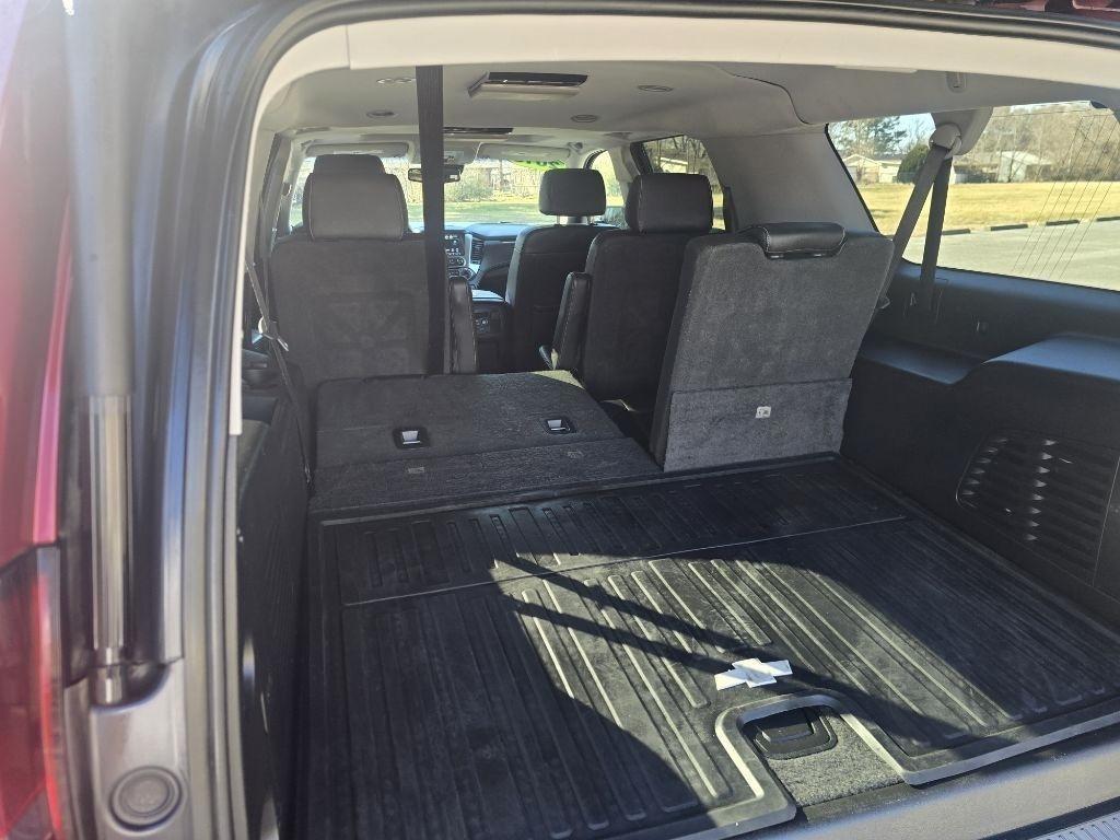 Chevrolet Suburban LT 4WD 2019