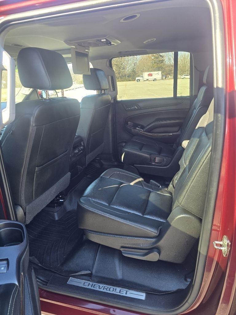 Chevrolet Suburban LT 4WD 2019