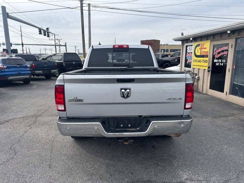 RAM 1500 SLT Crew Cab SWB 4WD 2016
