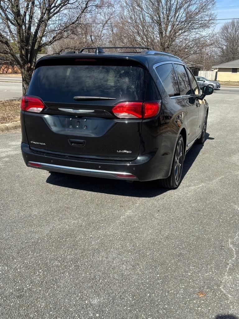 Chrysler Pacifica Limited 2018