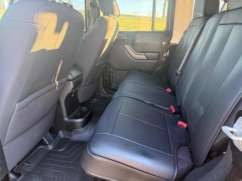 Jeep Wrangler Unlimited Unlimited Sport 4WD 2013