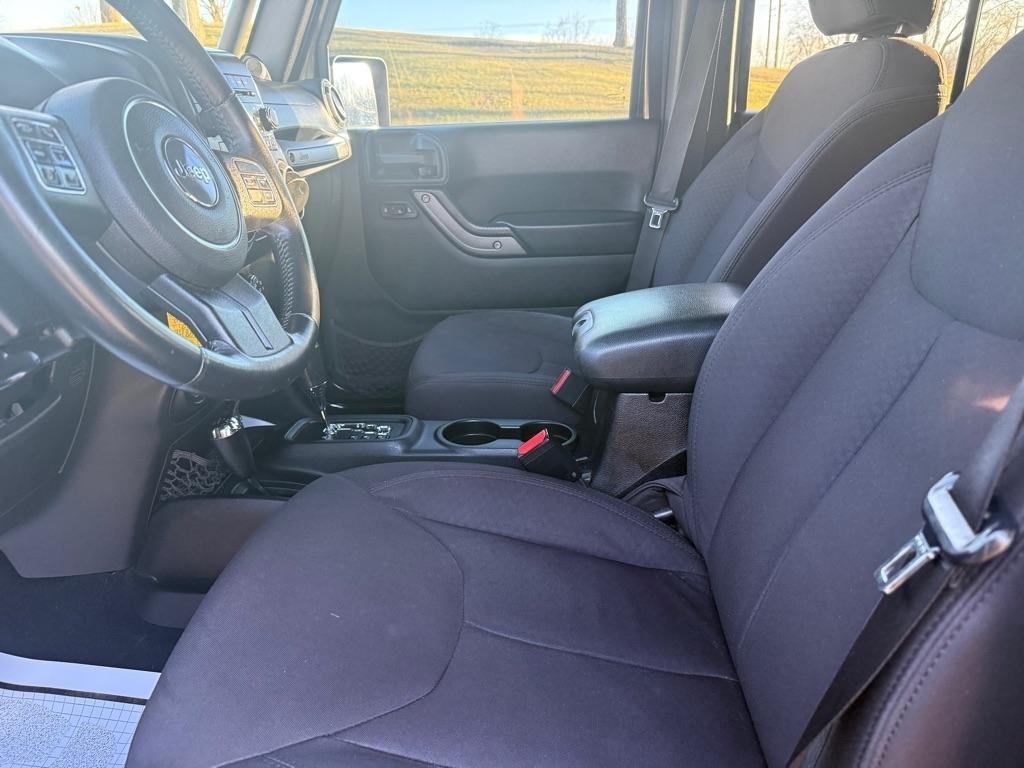 Jeep Wrangler Unlimited Unlimited Sport 4WD 2013