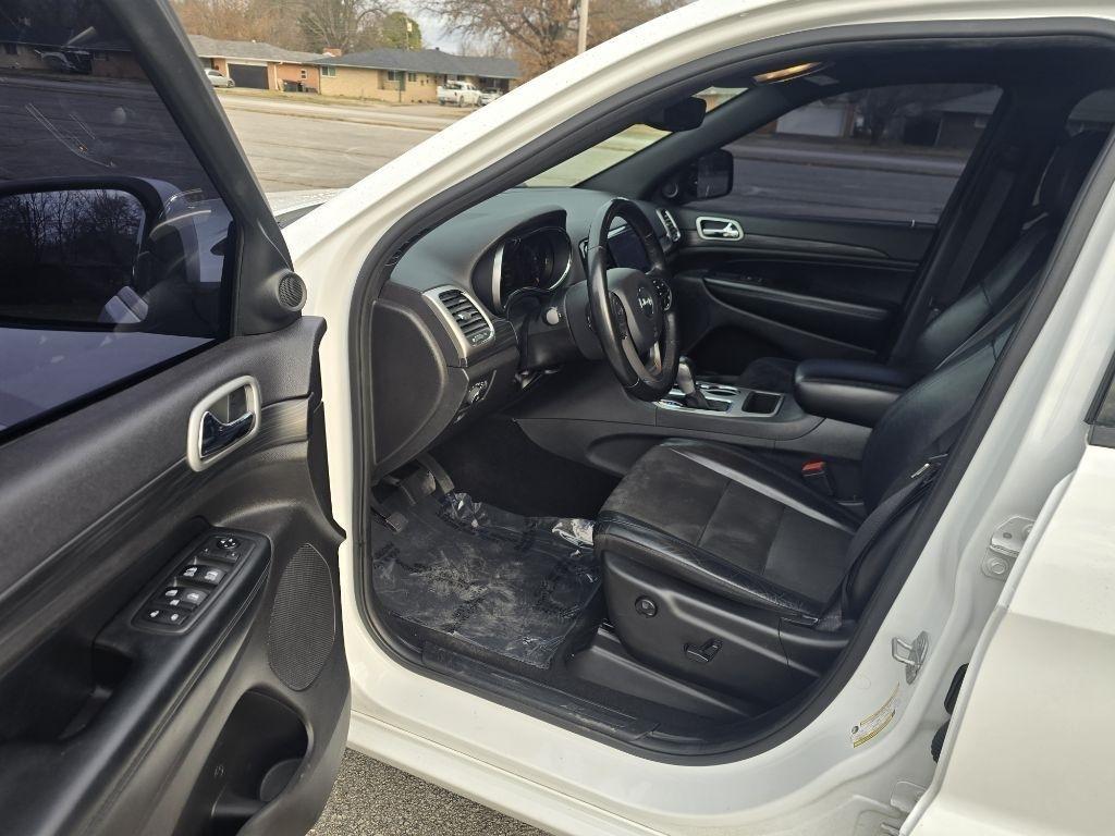 Jeep Grand Cherokee Laredo 2WD 2019