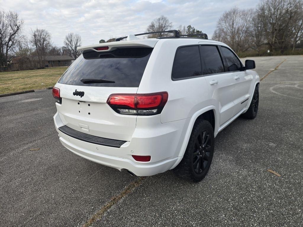 Jeep Grand Cherokee Laredo 2WD 2019