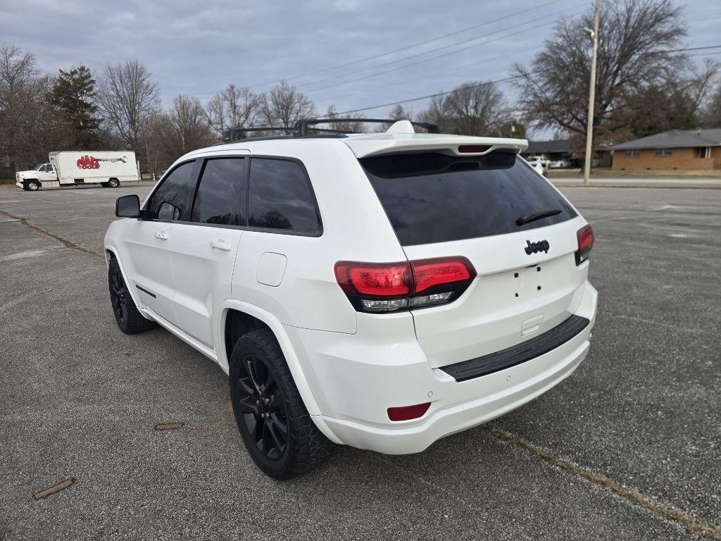 Jeep Grand Cherokee Laredo 2WD 2019