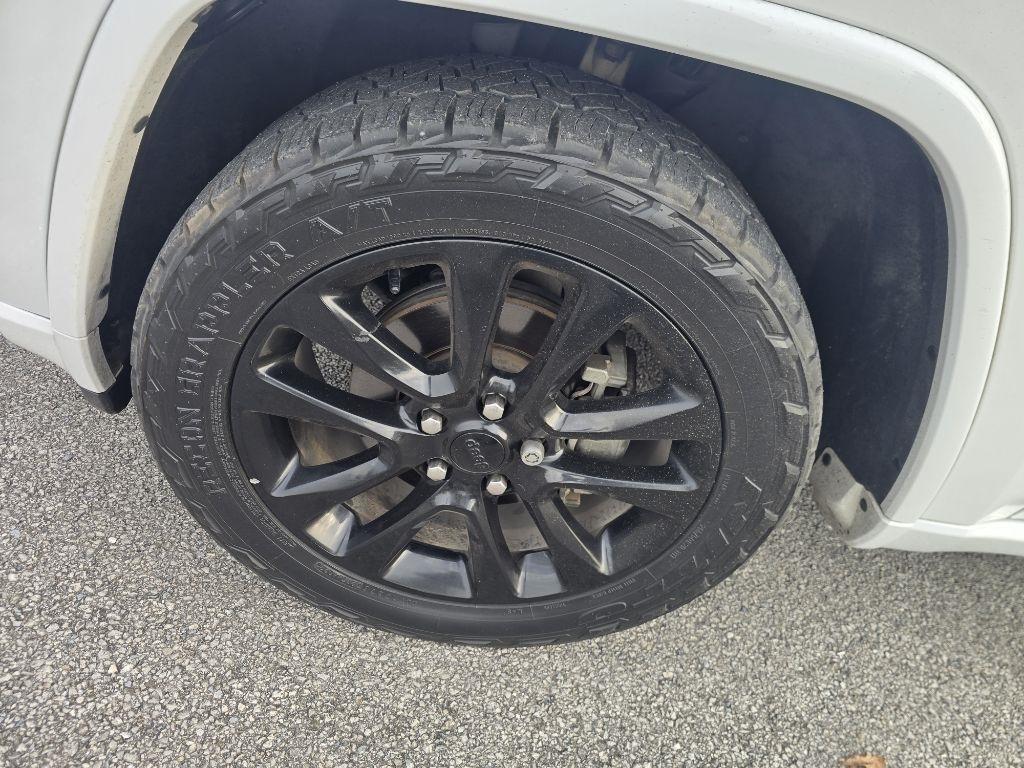 Jeep Grand Cherokee Laredo 2WD 2019