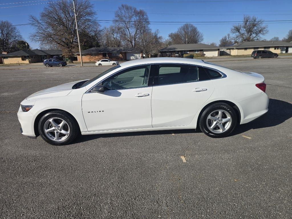 Chevrolet Malibu LS 2017
