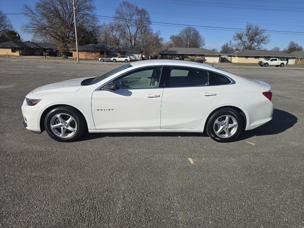 Chevrolet Malibu LS 2017