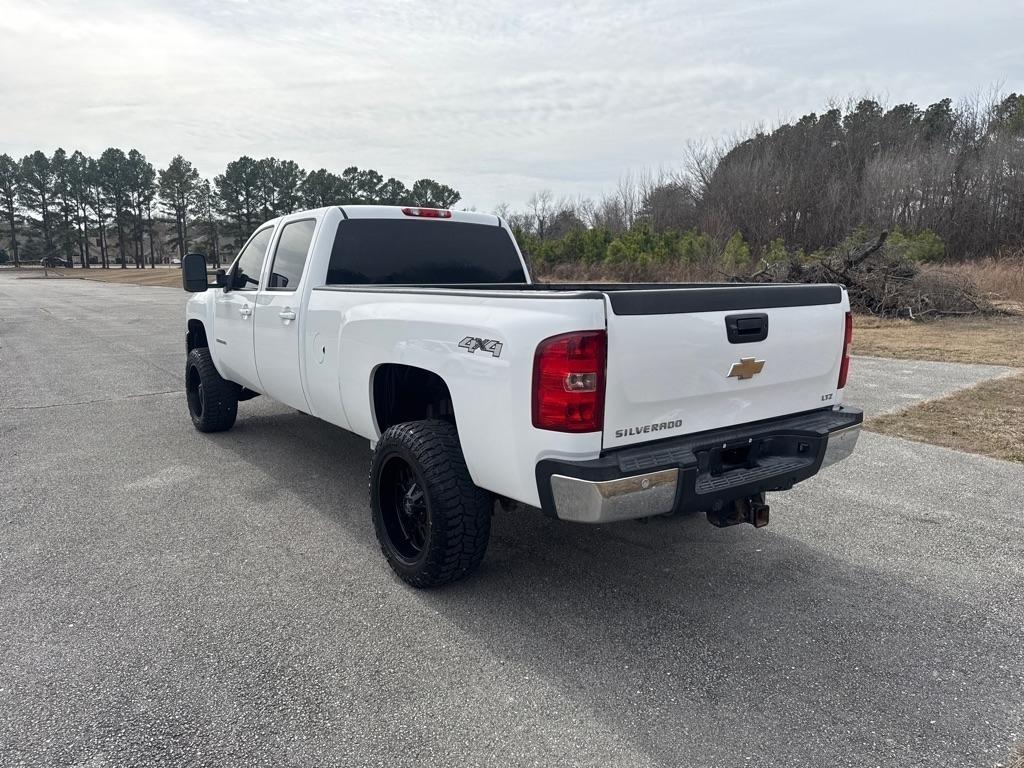 Chevrolet Silverado 3500HD LTZ Crew Cab  4WD 2011