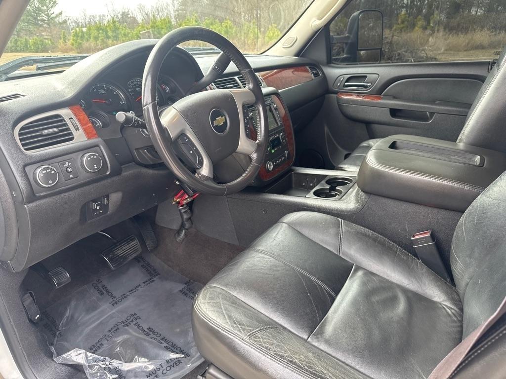 Chevrolet Silverado 3500HD LTZ Crew Cab  4WD 2011