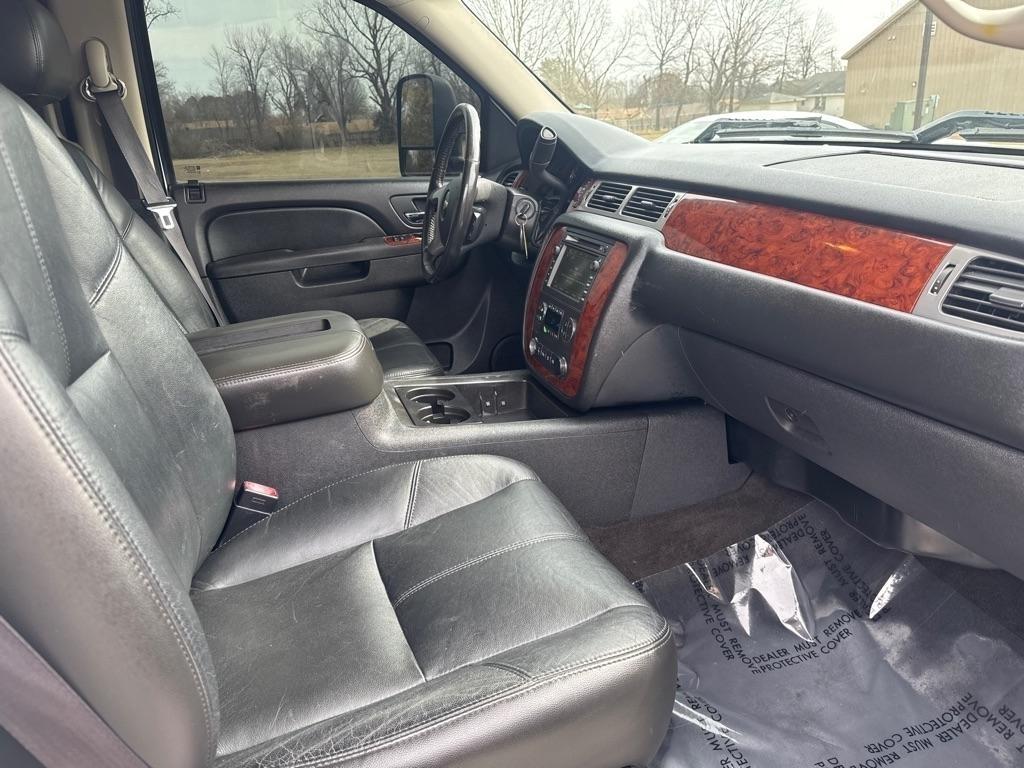 Chevrolet Silverado 3500HD LTZ Crew Cab  4WD 2011