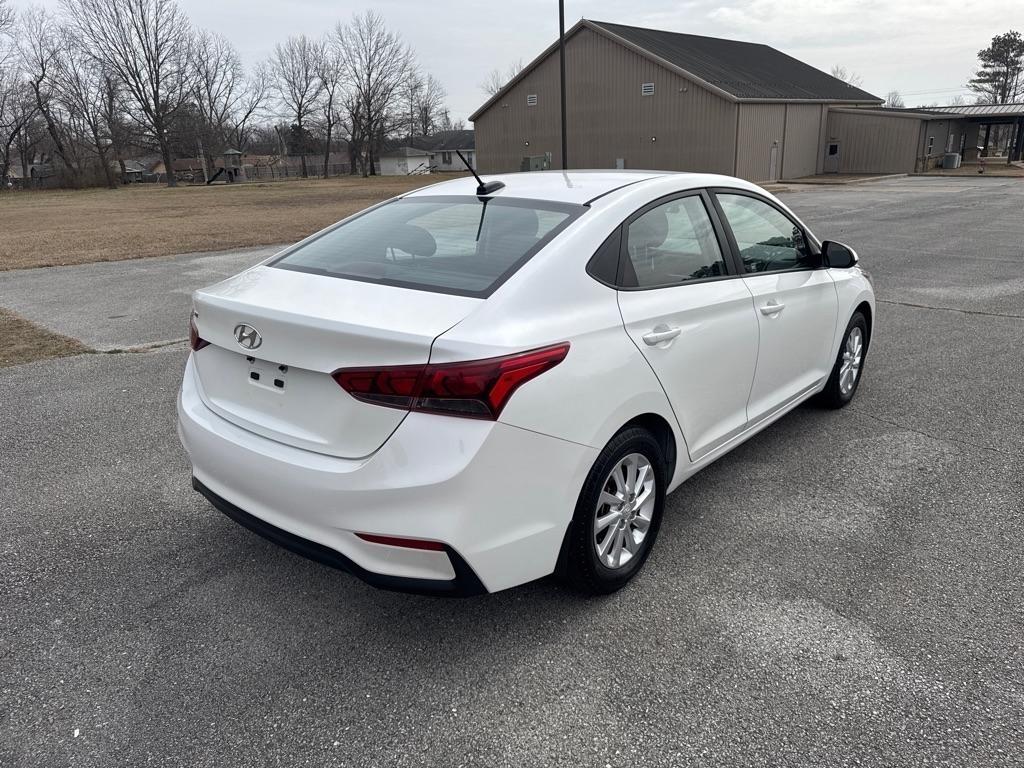 Hyundai Accent SEL 4-Door 6A 2018