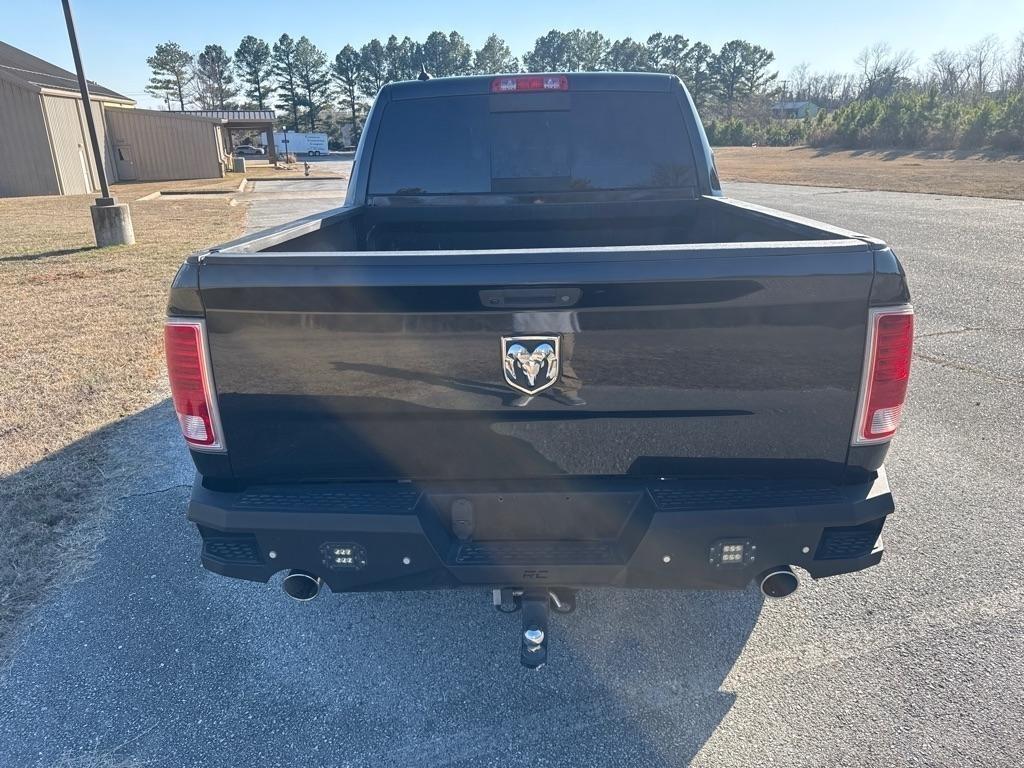 RAM 1500 Laramie Crew Cab SWB 4WD 2016