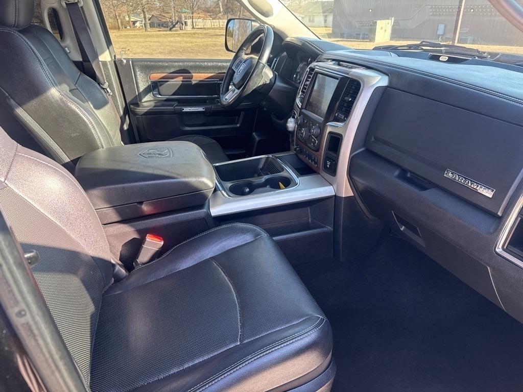 RAM 1500 Laramie Crew Cab SWB 4WD 2016