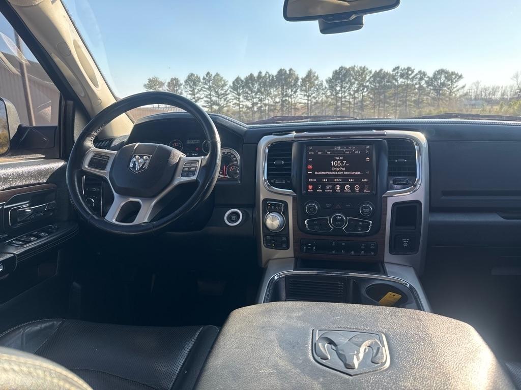 RAM 1500 Laramie Crew Cab SWB 4WD 2016