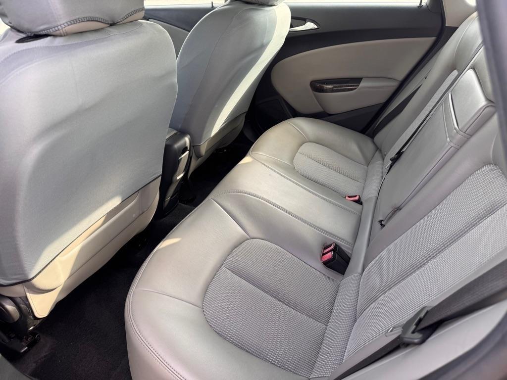 Buick Verano Convenience 2012