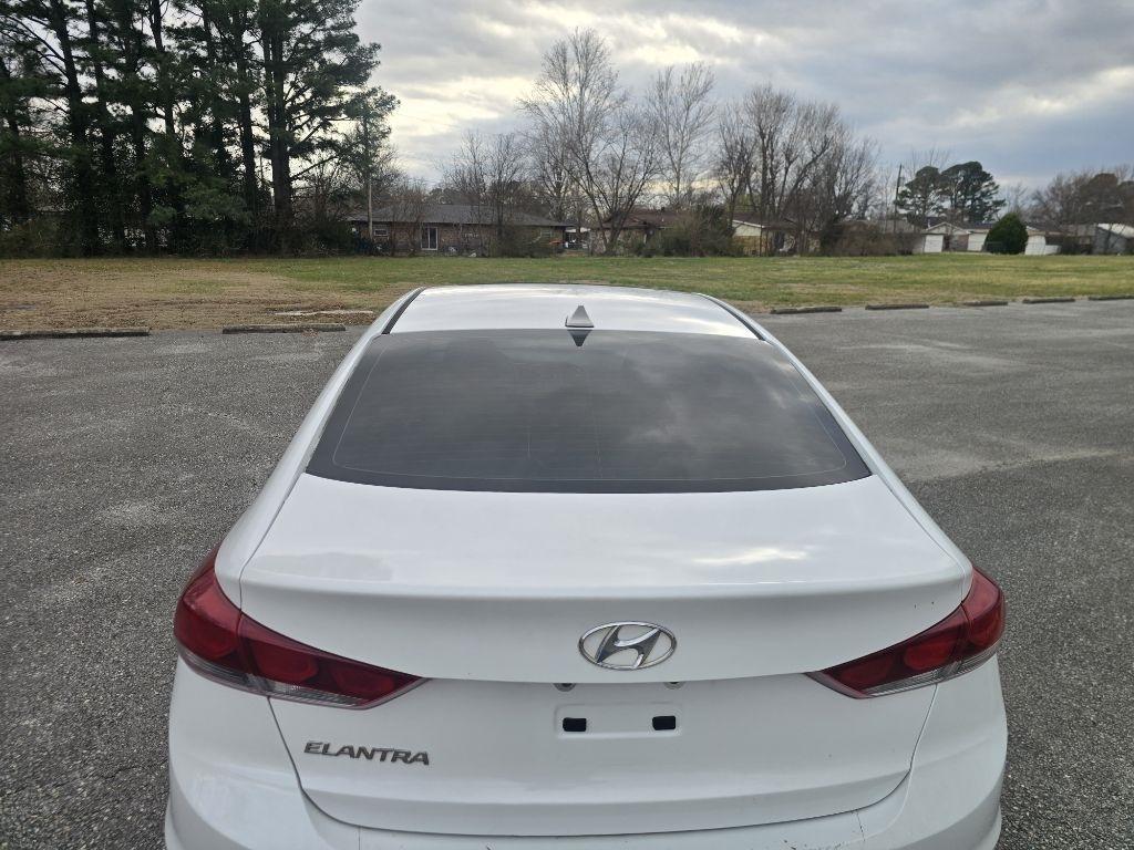 Hyundai Elantra Limited 2018