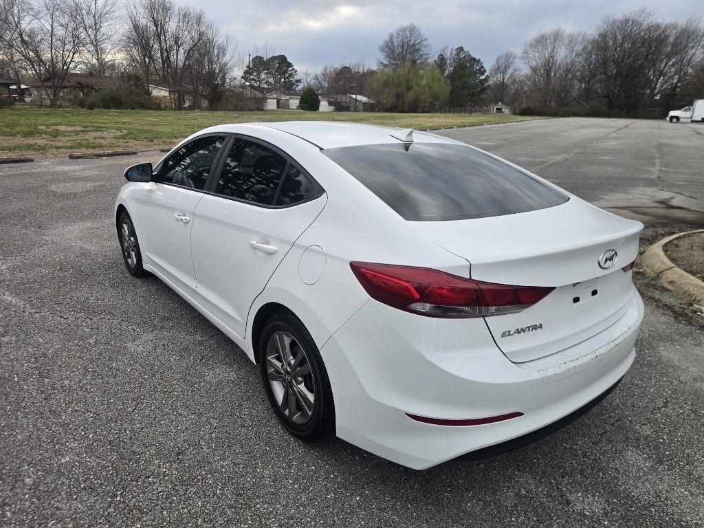 Hyundai Elantra Limited 2018