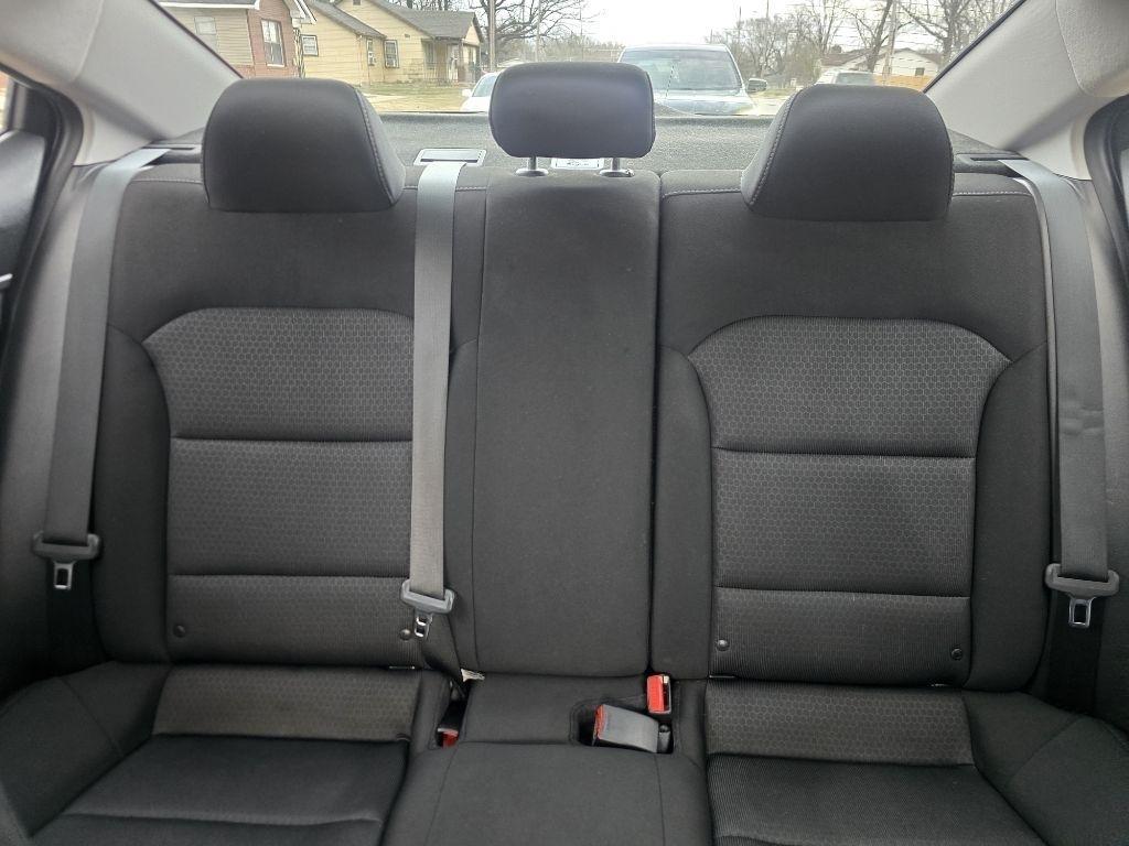 Hyundai Elantra Limited 2018