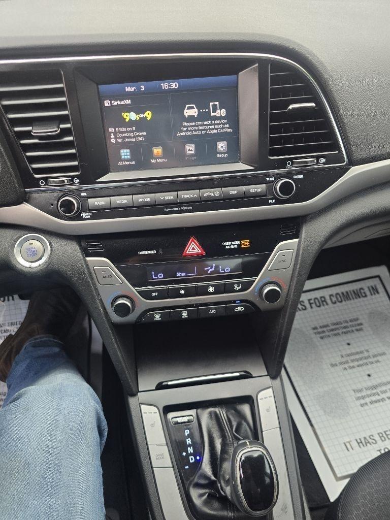 Hyundai Elantra Limited 2018