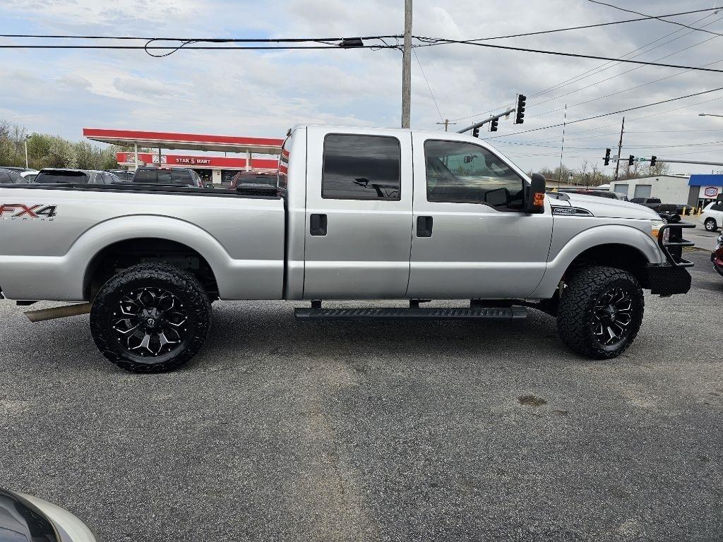 Ford Super Duty F-250 SRW Lariat Crew Cab 4WD 2016