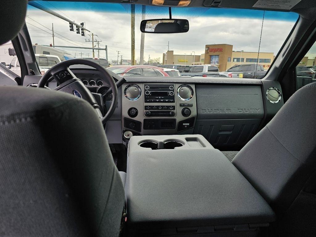 Ford Super Duty F-250 SRW Lariat Crew Cab 4WD 2016