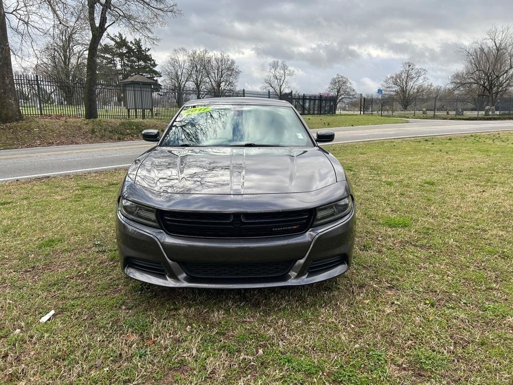 Dodge Charger SE 2017