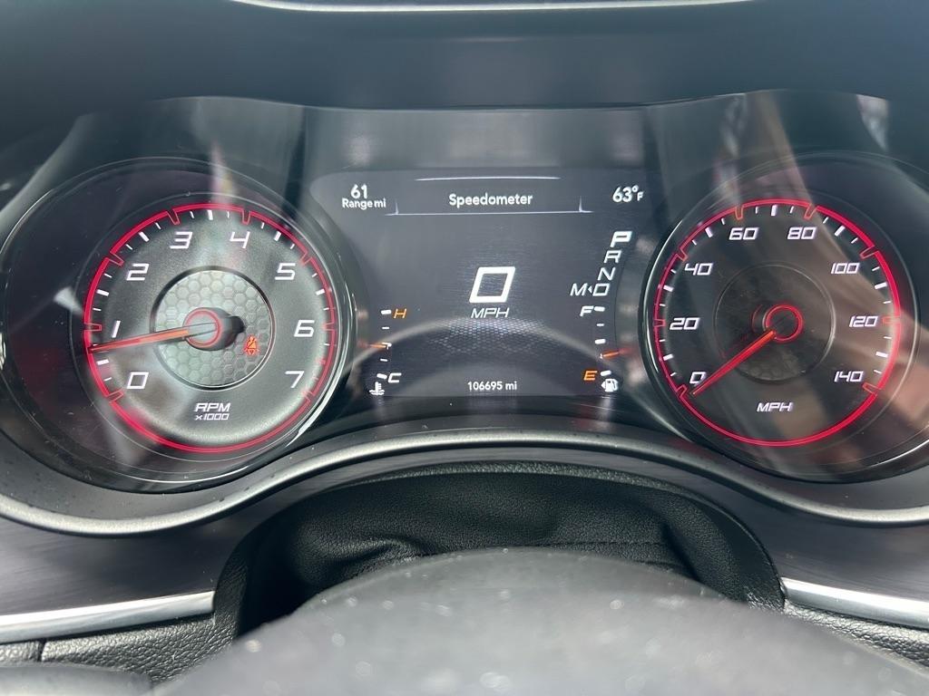 Dodge Charger SE 2017