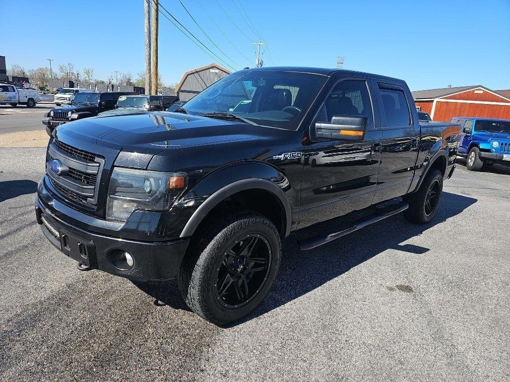 Ford F-150 XL SuperCrew 5.5-ft. Bed 4WD 2014